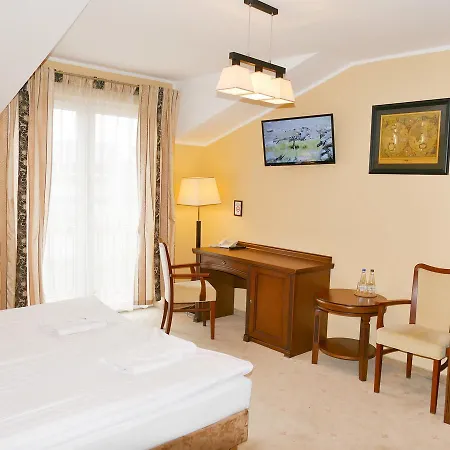 Eden Bis Отель Рыдзына