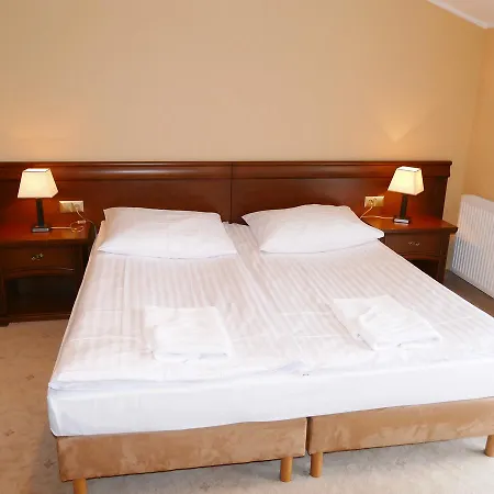 Hotel Eden Bis
